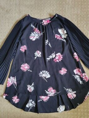 Vince Camuto Black and Pink Sheer Floral Accordion Sleeve Tunic Blouse Sz Small